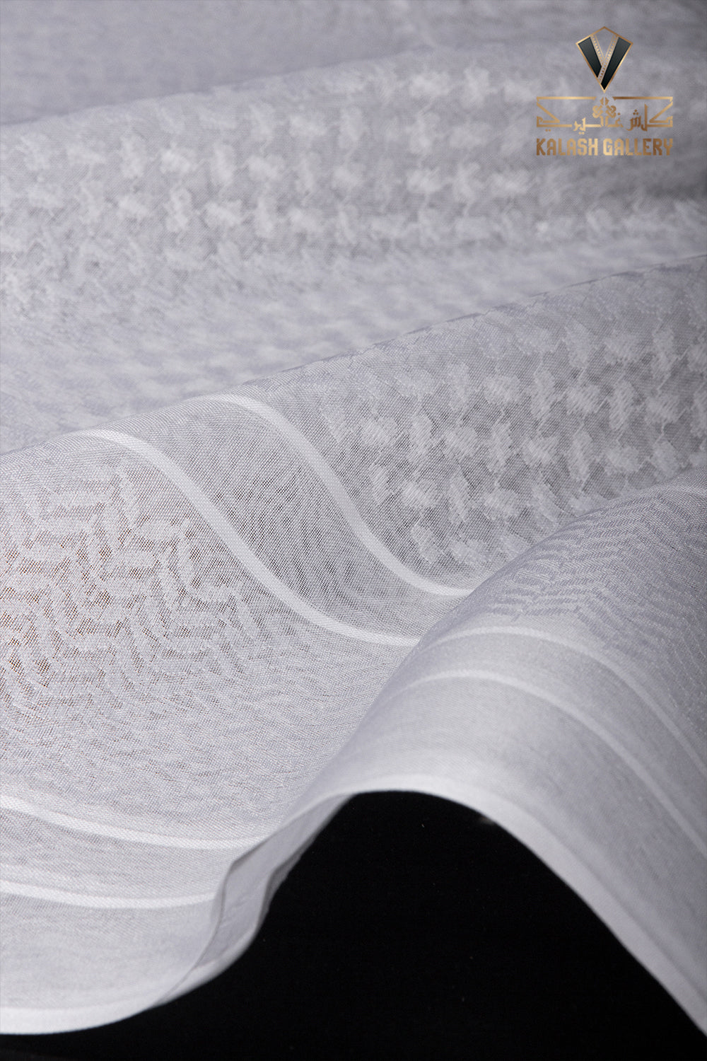 Super Deluxe White Forgestelt Shemagh