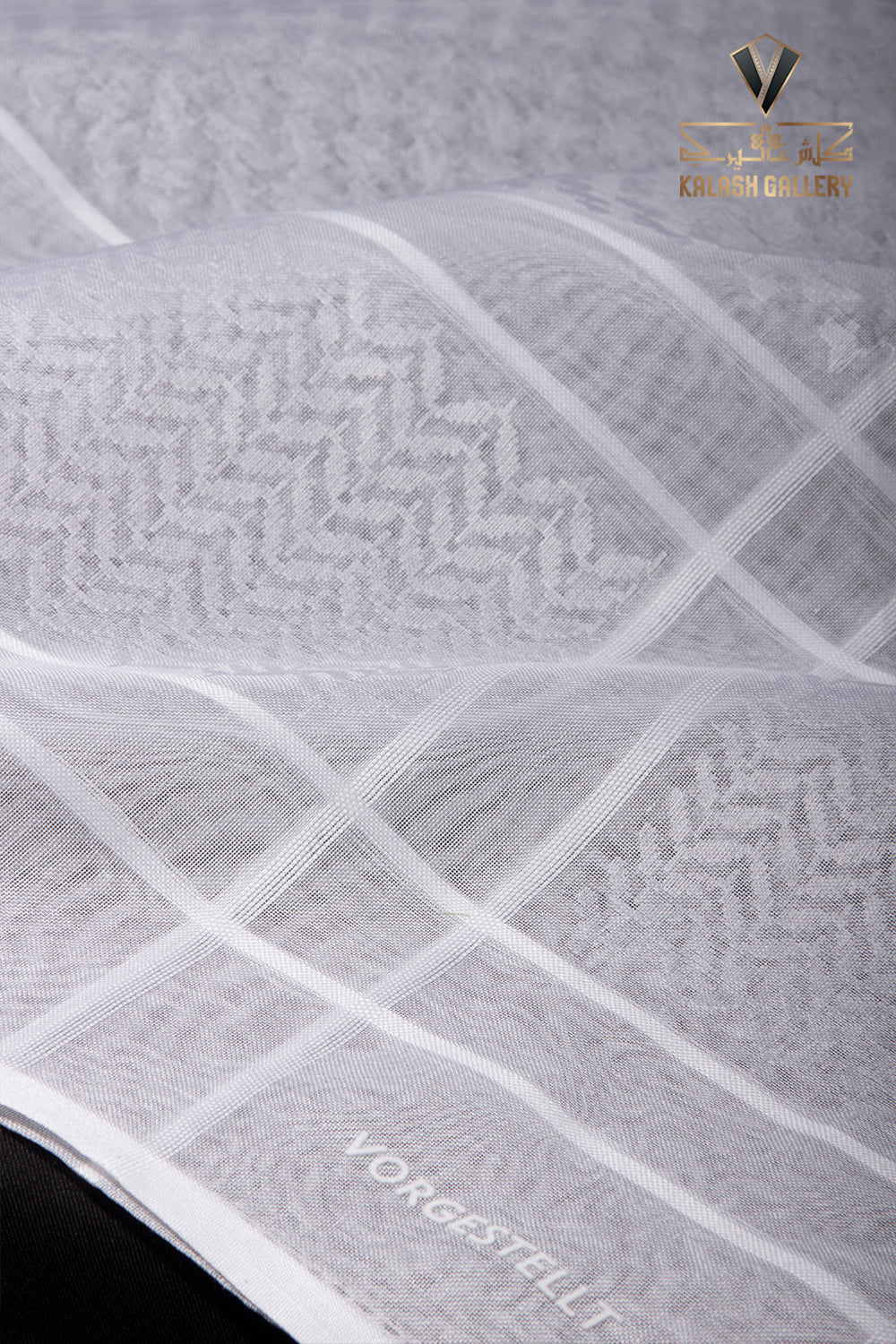 Super Deluxe White Forgestelt Shemagh