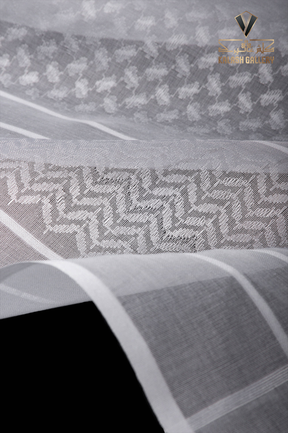 Super Deluxe White Forgestelt Shemagh