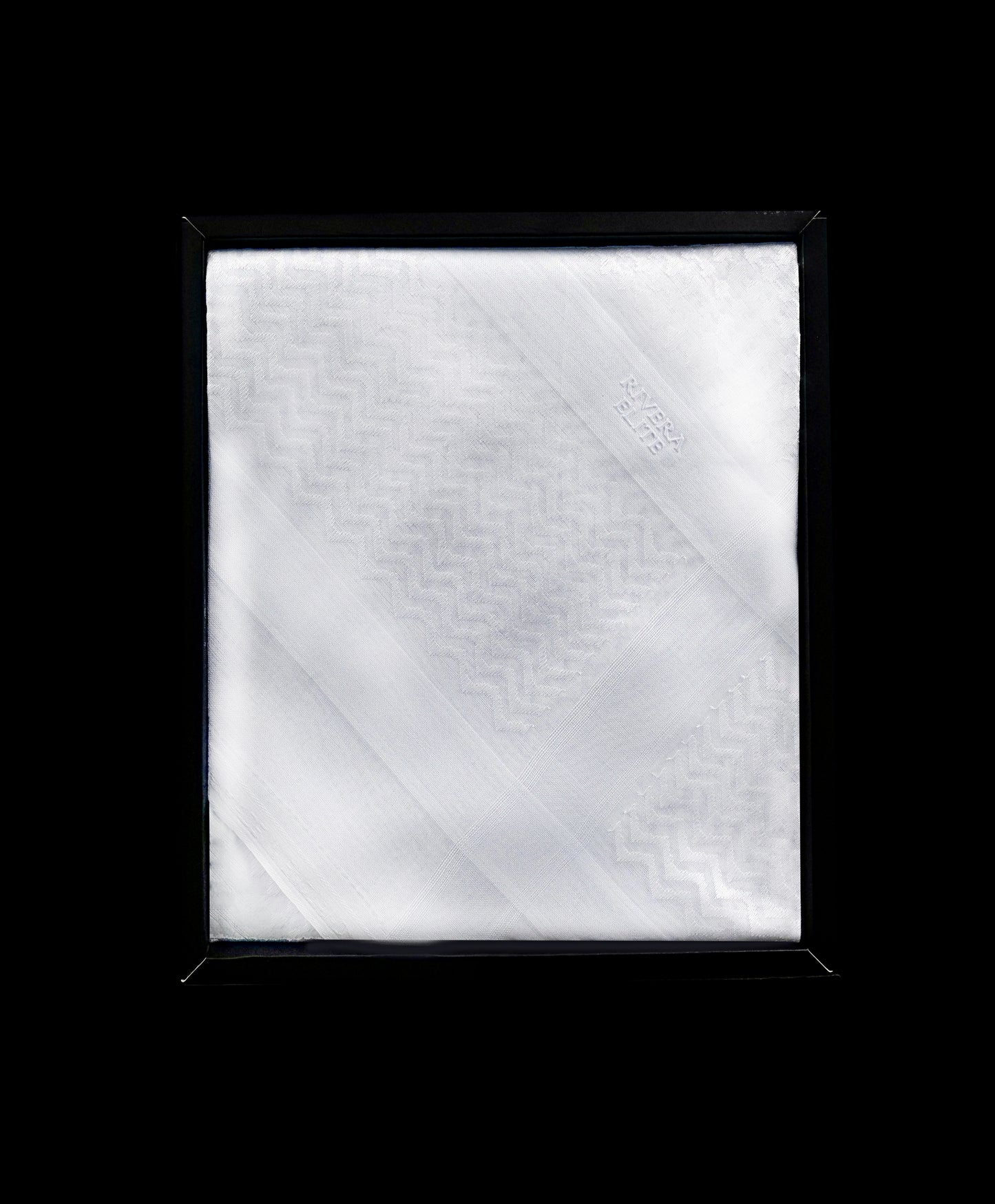 شماغ ريفيرا ايليت دايموند - 46