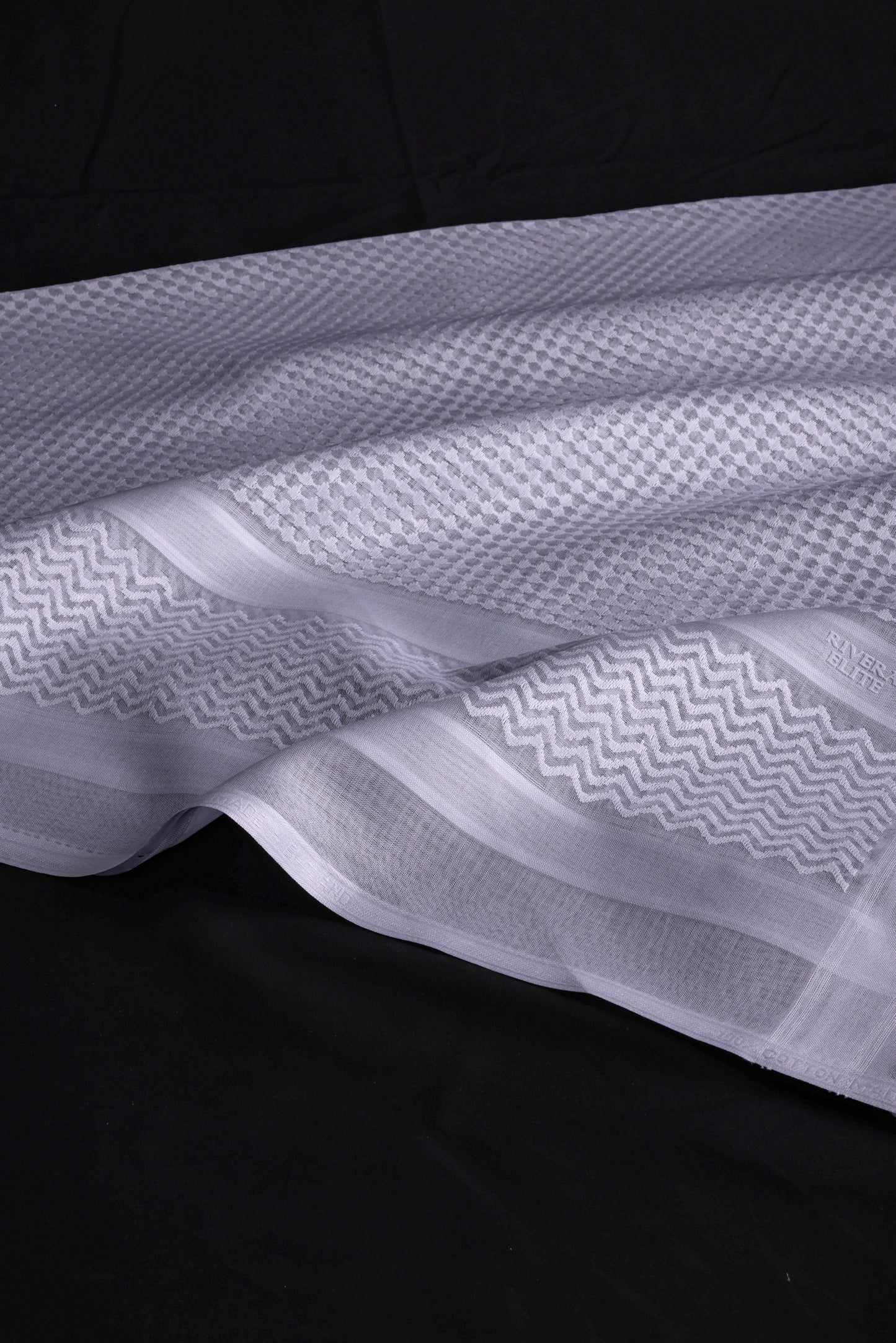 شماغ ريفيرا ايليت دايموند - 25